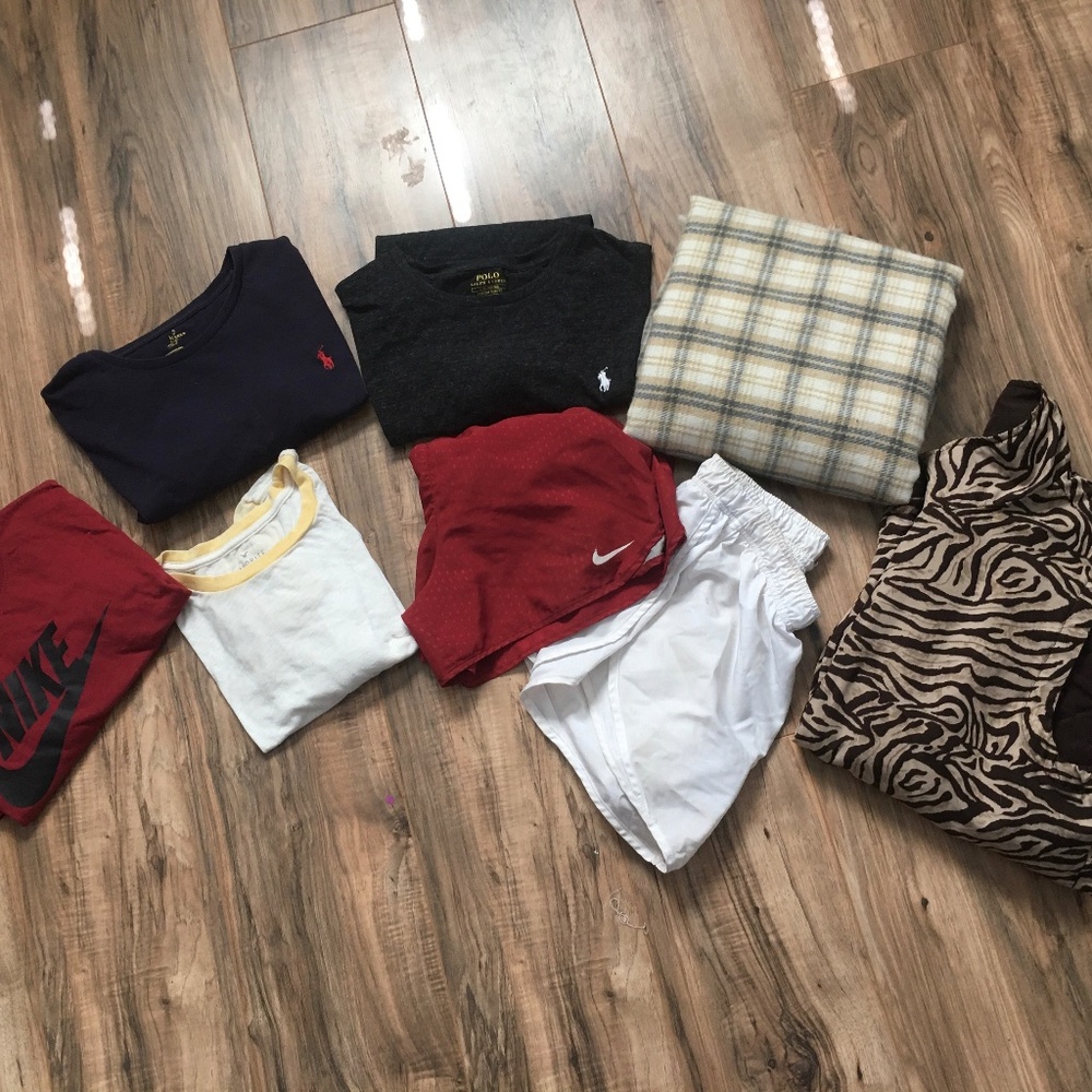 Womens Shirts & Shorts